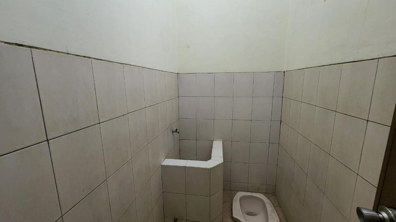 Hotel Metro Kudus Tanggulangin Ngoại thất bức ảnh
