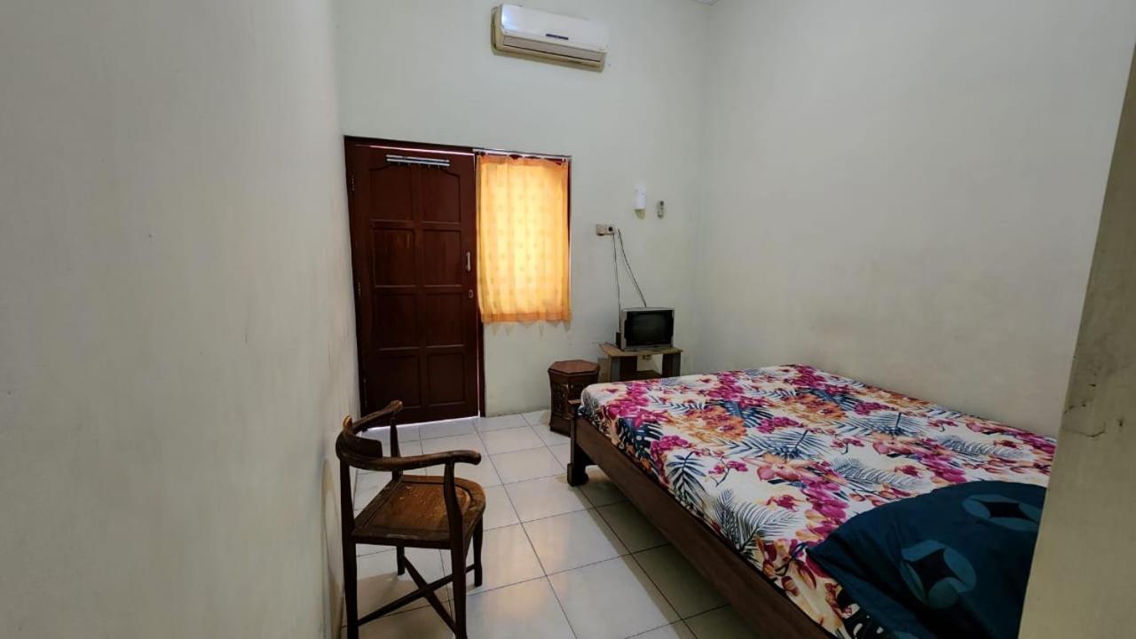 Hotel Metro Kudus Tanggulangin Ngoại thất bức ảnh